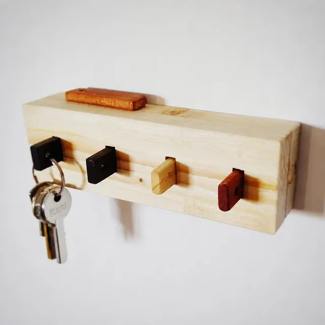 KEYS HANGER