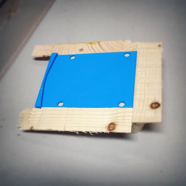 3D print + wood amplifier support